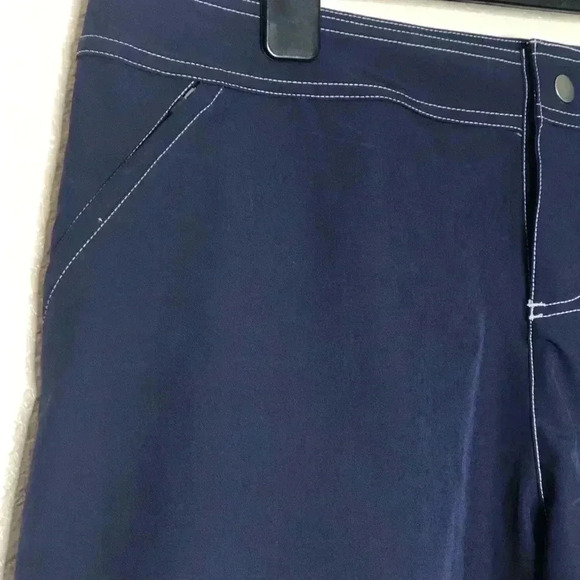 Tommy Bahama Athletic Shorts Men's Large Navy Flat Front - Picture 2 of 7